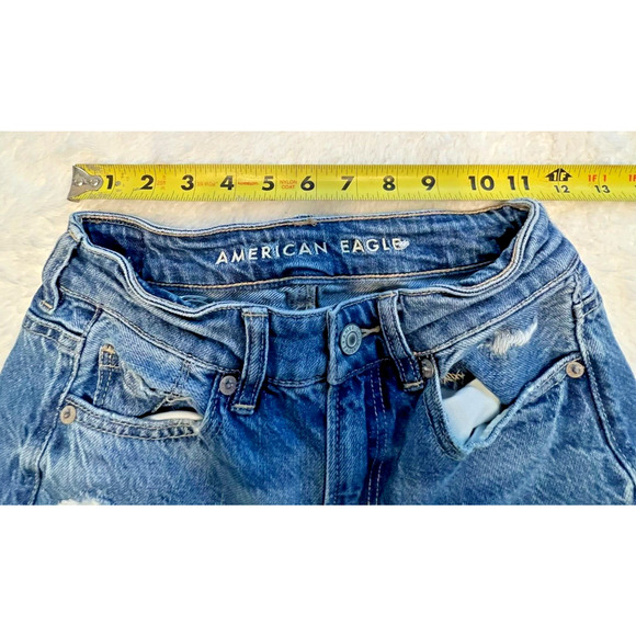 American Eagle Mom Straight Jeans Women Ripped Distressed Light Wash Plaid Sz 0 - Picture 4 of 8